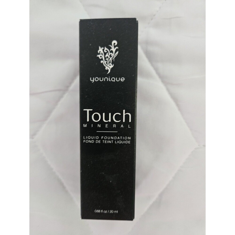 Younique Scarlet Mineral Touch Liquid Foundation 0.68 FL. OZ /20 ml